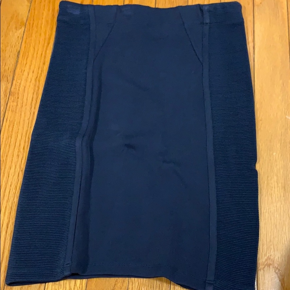 BCBG pencil tight skirt